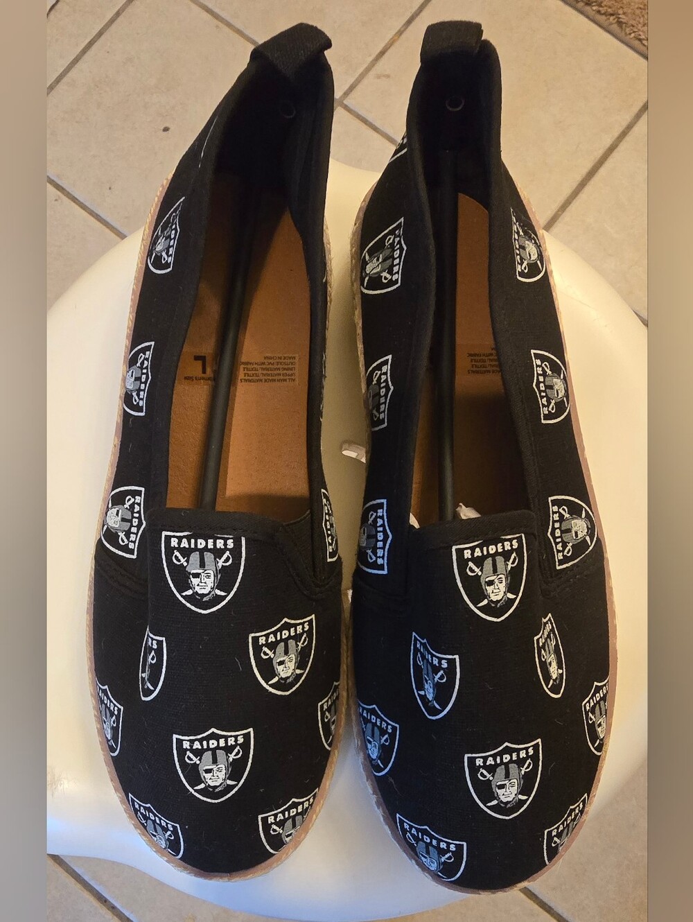 NFL Raiders Women's Black Logo Slip-On Espadrille sz. Large by FOCO